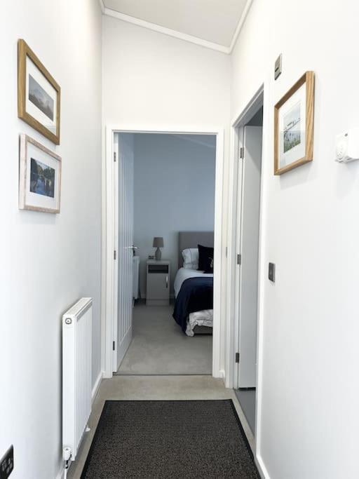 Diddly Squat Lodge With Hot Tub, Pendle View Holiday Park Clitheroe Bagian luar foto